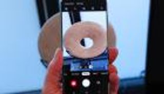 هواتف جالاكسي القادمة بكاميرا مدمجة بالشاشة