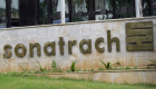 الجزائر.. تراجع صادرات الطاقة والعجز التجاري يتسع بالربع الأول من 2019