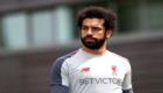 الجماهير تعوض محمد صلاح عن إصابته بجائزة جديدة