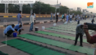بالصور.. "برش رمضان".. عادات سودانية تنتقل إلى مقر الاعتصام