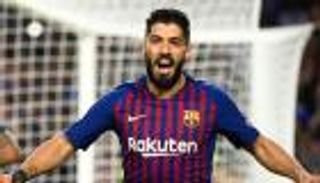 سواريز يداعب جماهير ليفربول