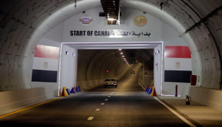 مصر احتفلت بافتتاح الأنفاق العملاقة ضمن مشاريع قومية ضخمة