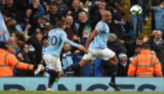 مشجع للسيتي يحرم نفسه من لحظة صيد "الثعالب" 