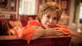 الروائية التشيلية إيزابيل الليندي - صورة أرشيفية