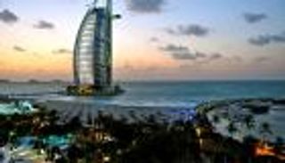 بالفيديو.. دبي وجهة سياحية عالمية لملايين الزوار