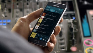 هواتف ذكية رائعة ستطرح بالأسواق في مايو