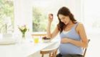 الحامل والصوم.. خط أحمر أمام المصابات بالأمراض المزمنة