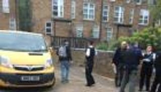 الشرطة البريطانية: إصابة اثنين بجروح خطيرة في حادث طعن شمال لندن