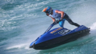 "فيكتوري تيم" يستهدف لقب بطولة العالم للدراجات المائية