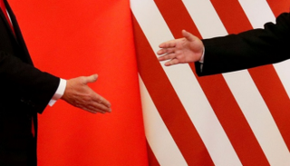 بكين تتوعد واشنطن بالرد حال زيادة الرسوم