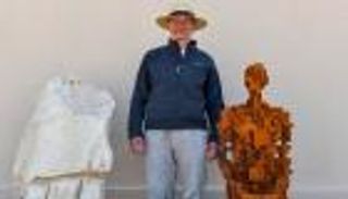 بـ29 منحوتة.. معرض يوناني يمزج بين الأجواء الإغريقية والفن المعاصر