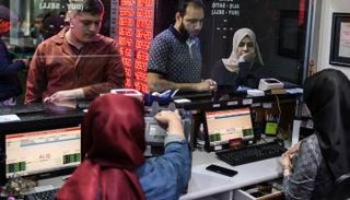الليرة التركية هبطت لأدنى مستوياتها منذ أشهر