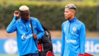 شالكه ينوي التخلص من نجميه المغربيين في الصيف