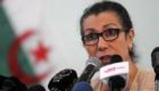 القضاء العسكري بالجزائر يأمر بإيداع رئيسة حزب العمال الحبس المؤقت