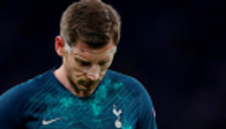 توتنهام مهدد بفقدان مدافعه في نهائي دوري أبطال أوروبا