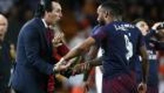 إيمري: فخور بوجود لاكازيت وأوباميانج في فريقي