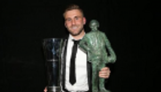 لوك شو لاعب العام في مانشستر يونايتد