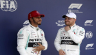 هاميلتون يكشف عن سر تألق بوتاس في سباقات فورمولا 1