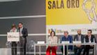 بالصور.. تتويج الشارقة ضيف شرف معرض "تورينو للكتاب"