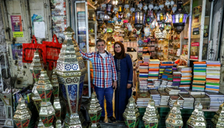 بائع الفوانيس عصام زغير