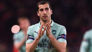 مخيتاريان لاعب أرسنال