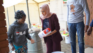 إفطار إماراتي للصائمين في جنوب أفريقيا