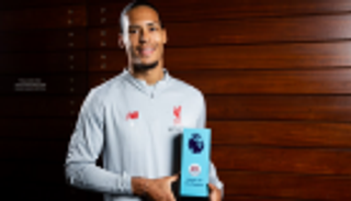 فان ديك لاعب الموسم في البريمييرليج