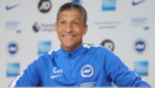 فيديوجراف.. مدرب برايتون أمل ليفربول الأخير في معجزة الدوري الإنجليزي