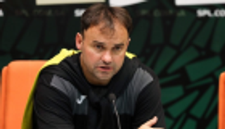 سييرا يهدي سداسية الفتح لفهد المولد