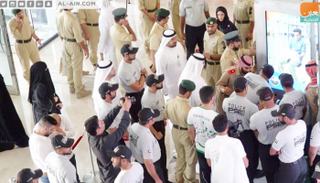 جانب من مشاركة شرطة دبي ضمن "سقيا الأمل".