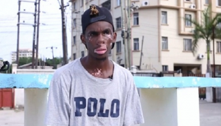 عارض الأزياء "مايكي ديو"