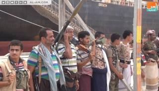 مسرحية الحوثي بالحديدة تثير غضب اليمنيين