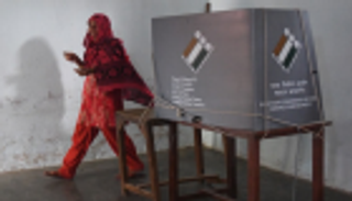 بالصور.. انطلاق المرحلة قبل الأخيرة من الانتخابات العامة بالهند 