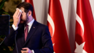 وزير مالية تركيا يفصح: أرجو أن تقتصر تداعيات الليرة على فصلي انكماش