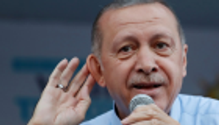 حكومة أردوغان تبدد الاحتياطي النقدي التركي لتغطية عجز ميزانيتها