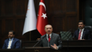 أردوغان يواصل مسلسل إرهاب معارضيه.. ويتوعد مؤيدي أوغلو