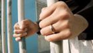 10 سنوات سجنا لإيرانية تزعم طهران تجسسها لحساب لندن