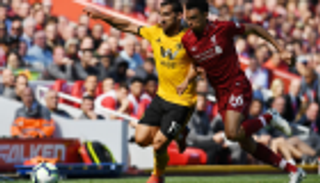 ظهير ليفربول يكتب التاريخ في الدوري الإنجليزي