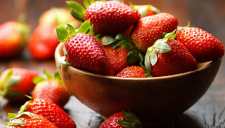الفراولة تحمي المريء من الإصابة بالسرطان