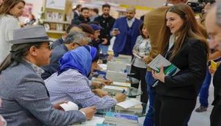 مثقفون إماراتيون يوقعون ترجمات إيطالية لأعمالهم في "تورينو للكتاب"