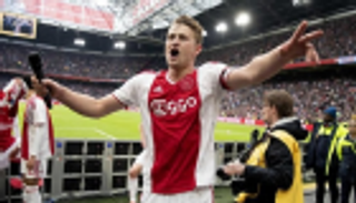 تقارير: برشلونة يعلن إتمام صفقة دي ليخت خلال أيام