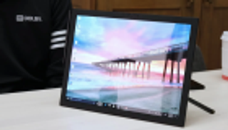 لينوفو تطرح أول جهاز لوحي قابل للطي في العالم