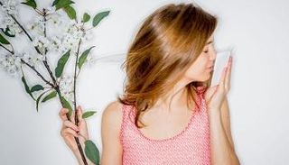 شخص من بين 4 يُصاب بـ"حمى القش".