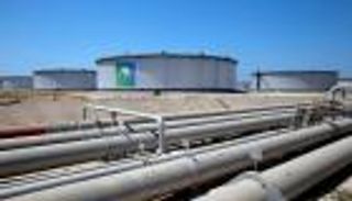 تهديد الملاحة الدولية والنفط.. سجل أسود للحوثي وإيران 