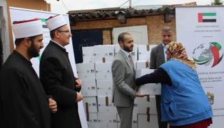 سفارات وقنصليات الإمارات تواصل تنفيذ مشروع الإفطار الرمضاني 2019