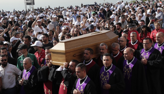 جنازة رسمية وشعبية حاشدة للبطريرك صفير