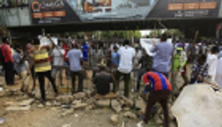 لجنة أطباء السودان: وفاة شخص أصيب في احتجاجات أبريل الماضي