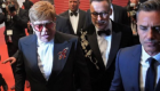 "روكيت مان" يبكي إلتون جون في "كان"