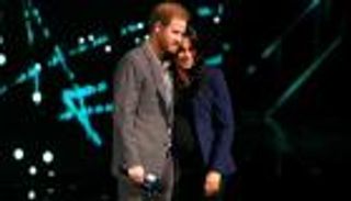 صديقان لميجان ماركل: ليست دوقة "صعبة المراس"