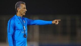 بريكلس شاموسكا مدرب الهلال السعودي 